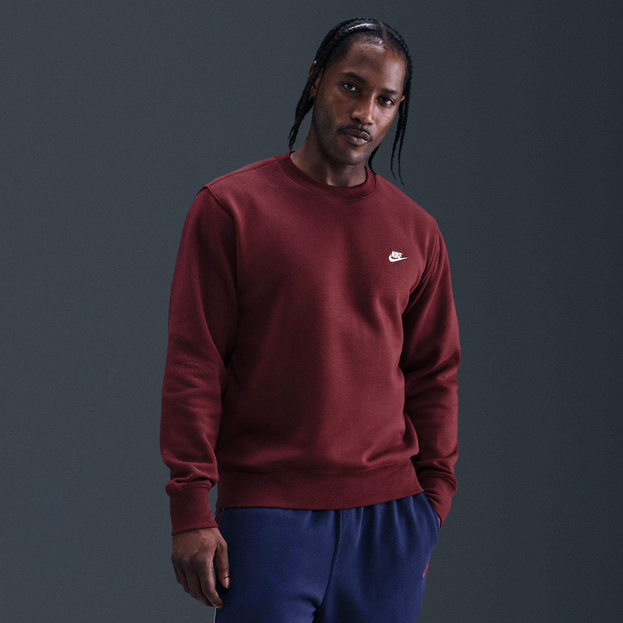 nike club fleece crew red