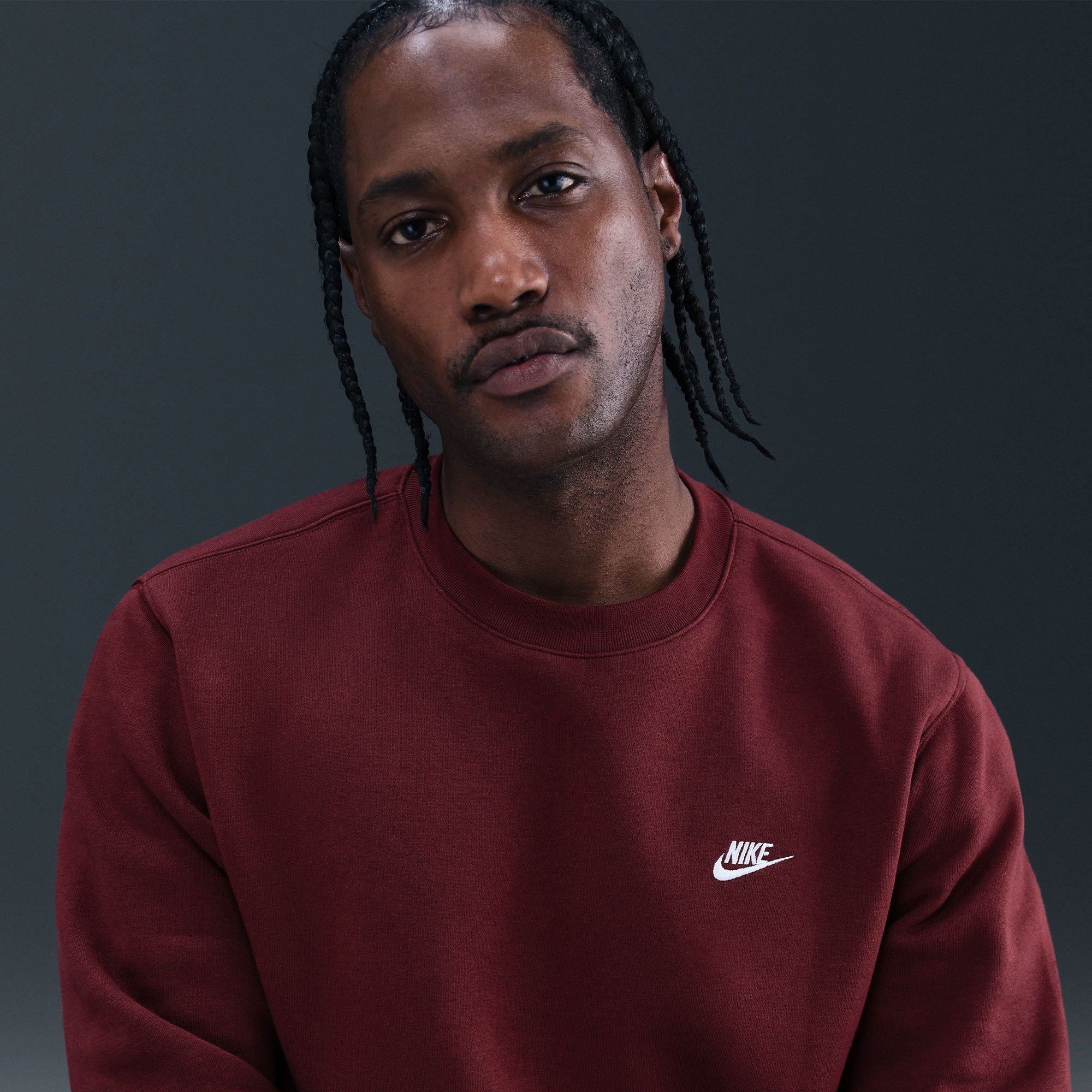 nike club fleece crew red