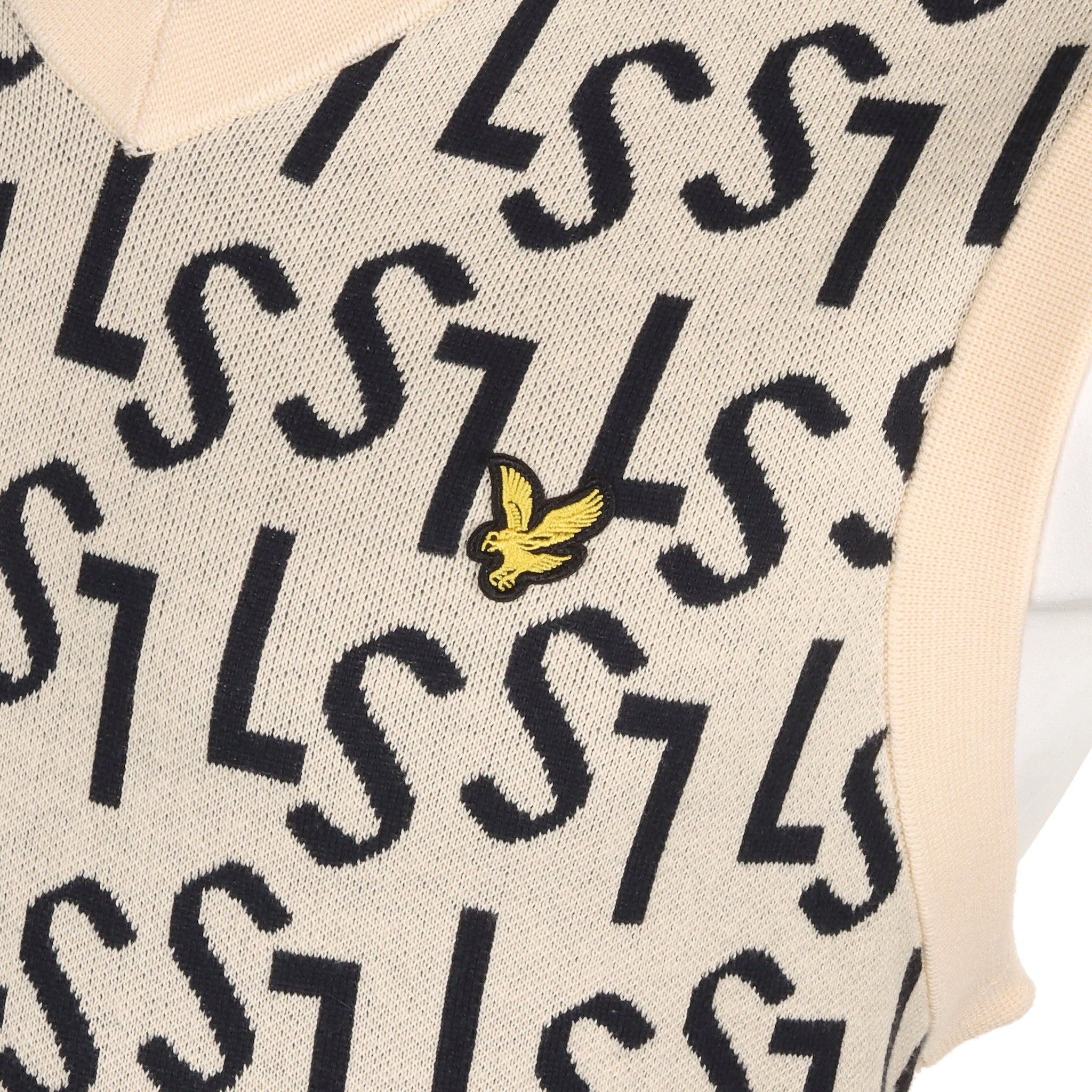 Lyle & Scott Golf Monogram Knitted Tank Top Sand Dune X183