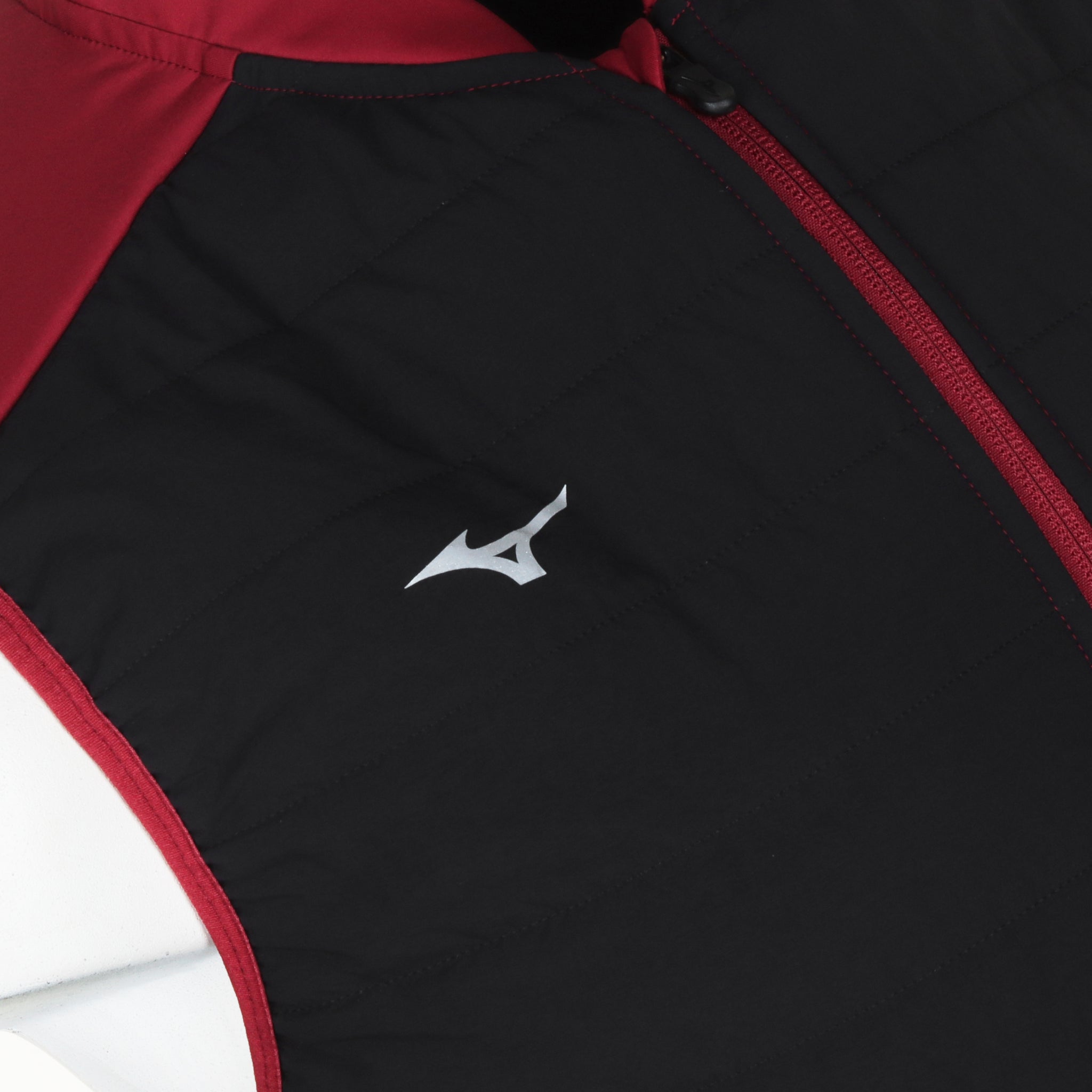 Mizuno Golf Hybrid Bomber Gilet Burgundy 66