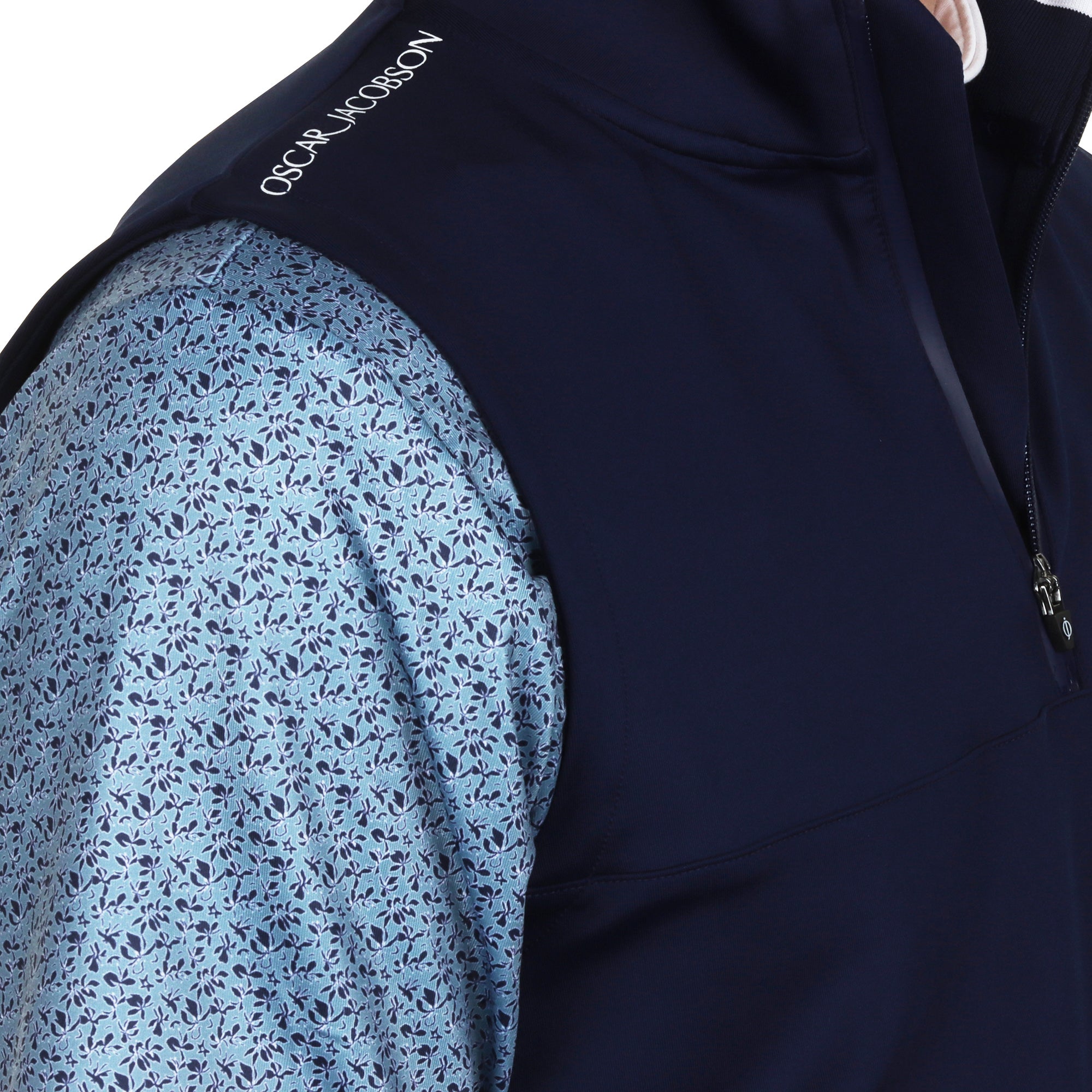 Oscar Jacobson Westland Sleeveless Pullover