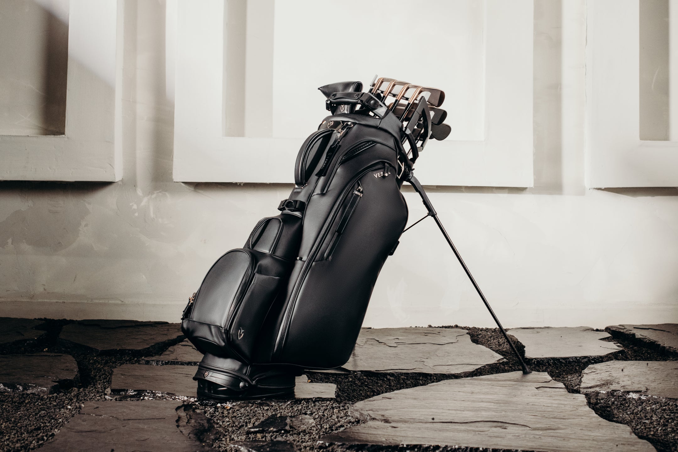 Vessel Golf Bags Tablet
