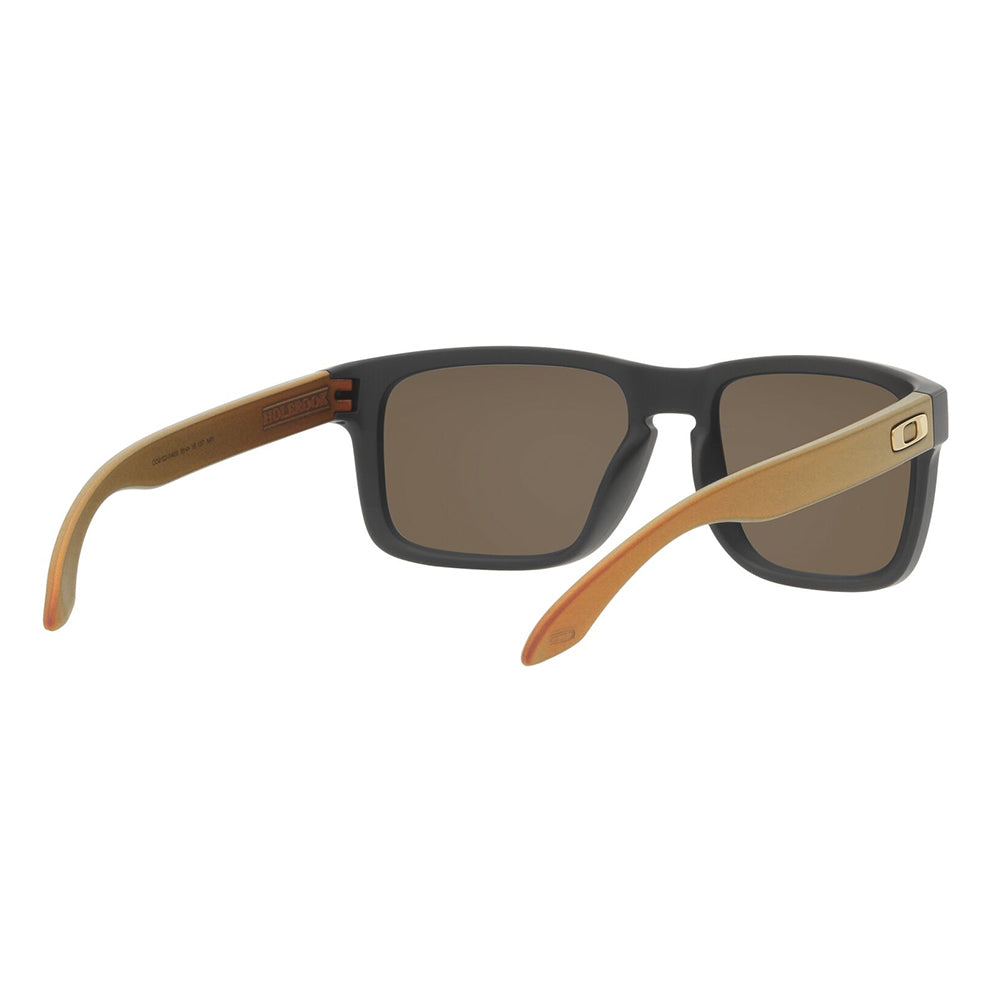 oakley-holbrook-sunglasses-oo9102-w4-matte-carbon-prizm-24k-polarized