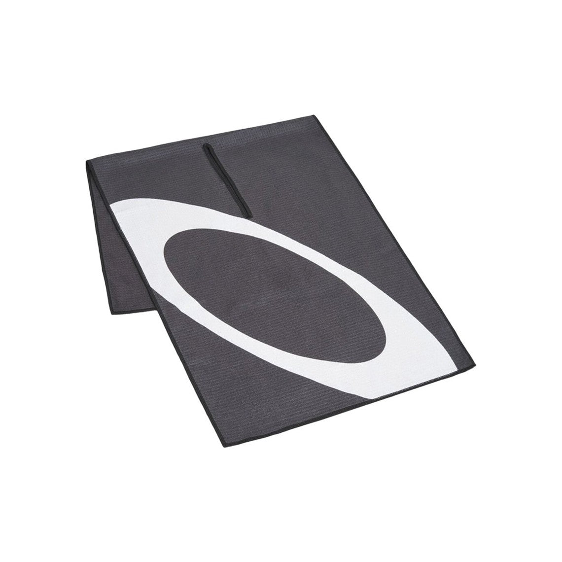 oakley-plyr-terrain-golf-towel-901208-blackout-02e