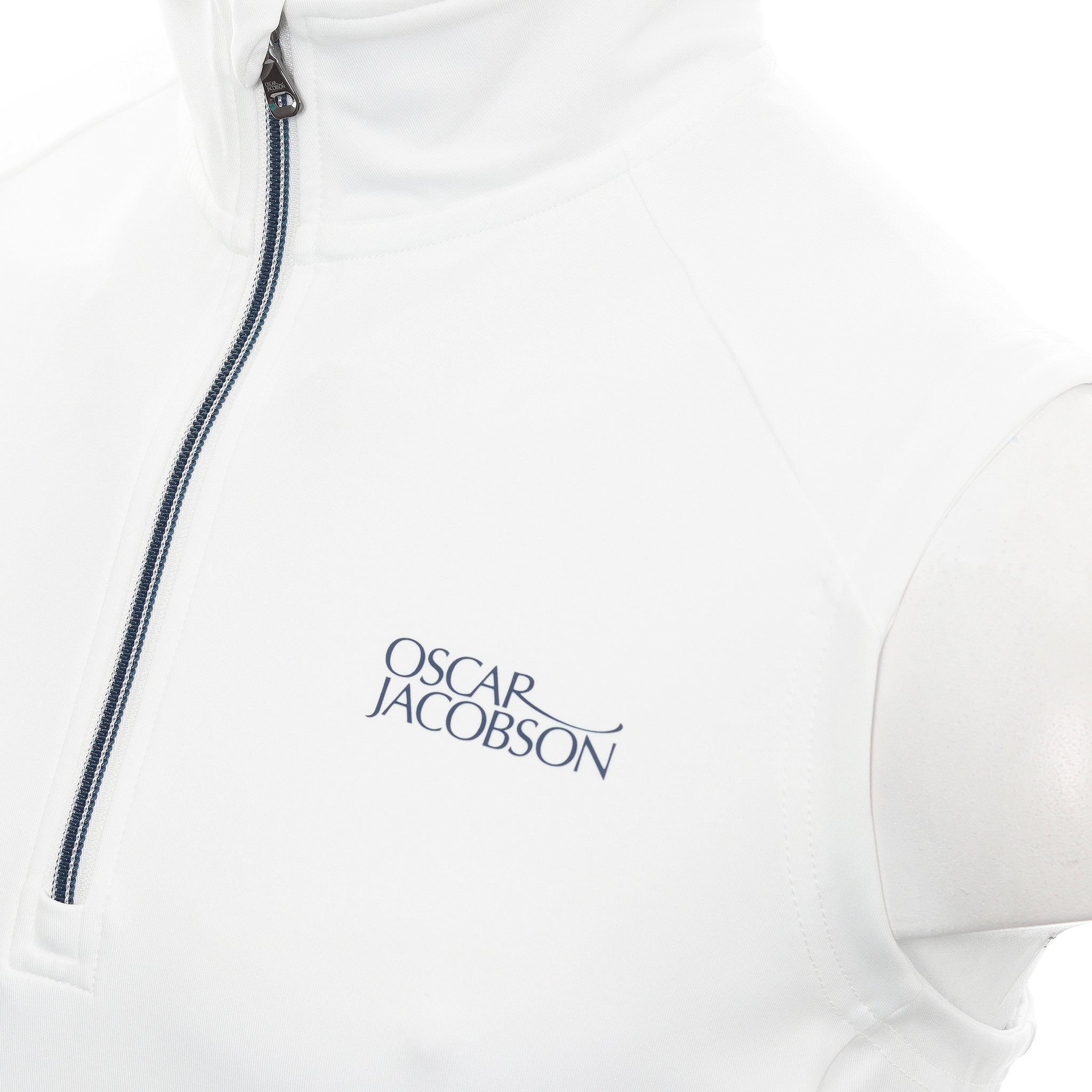 Oscar Jacobson Trent Tour Sleeveless Pullover