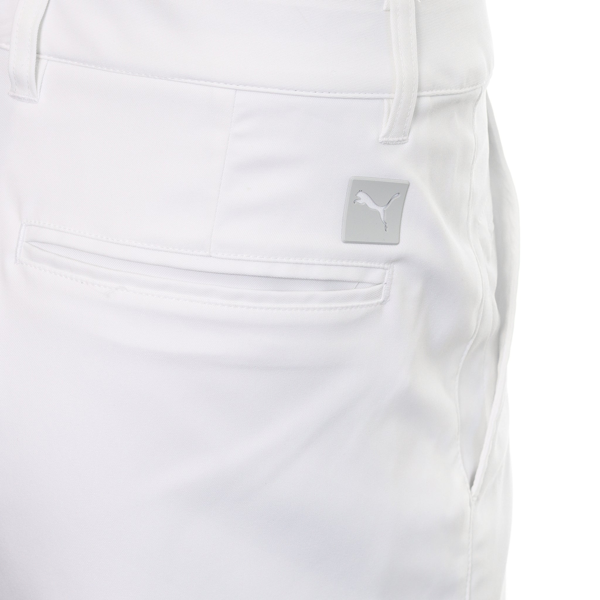 puma-golf-dealer-8-shorts-537788-white-glow-01
